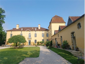 chateau à la vente -   32190  VIC FEZENSAC, surface 1540 m2 vente chateau - UBI439463714